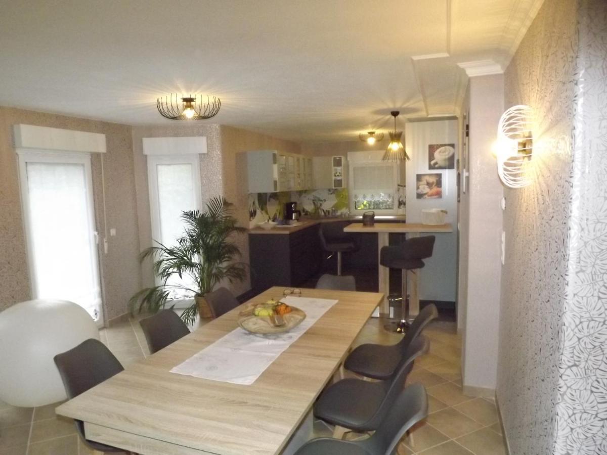 Grosszuegige Ferienwohnung Am Waldesrand Im Seenland Lauta Eksteriør bilde